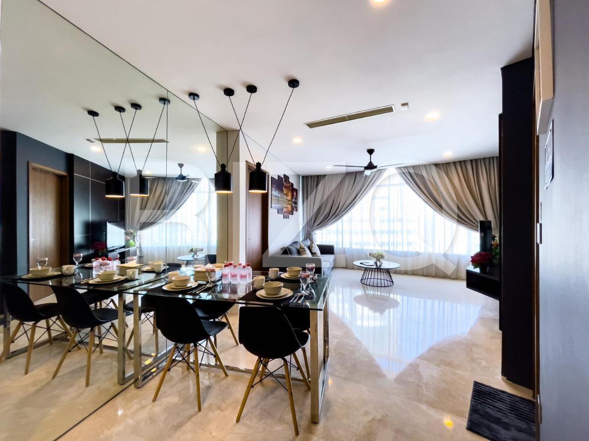 Vortex Klcc Suites By Rizq Kuala Lumpur Esterno foto